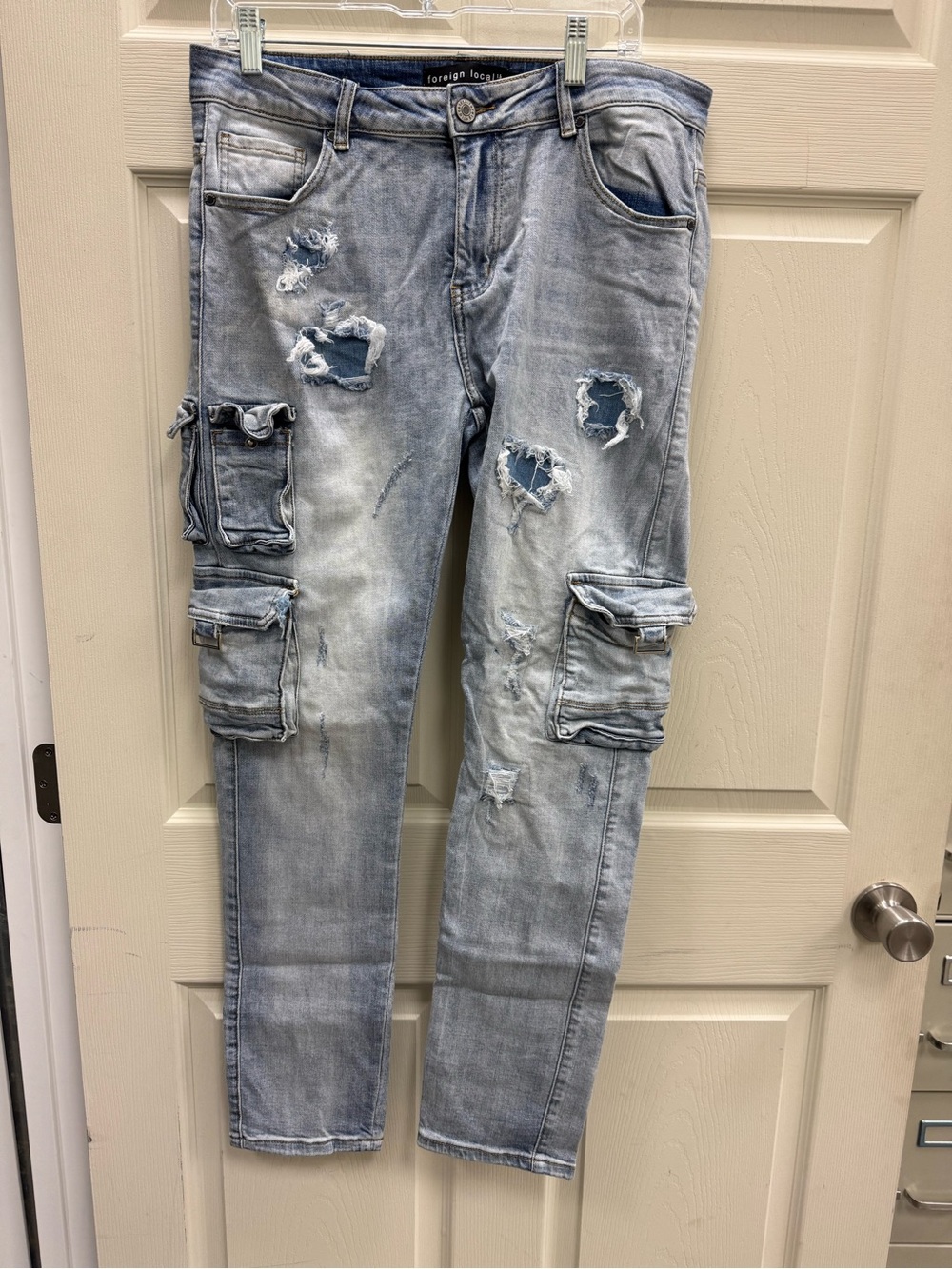 Foreign Local Light Blue Distressed Cargo Jeans for Men